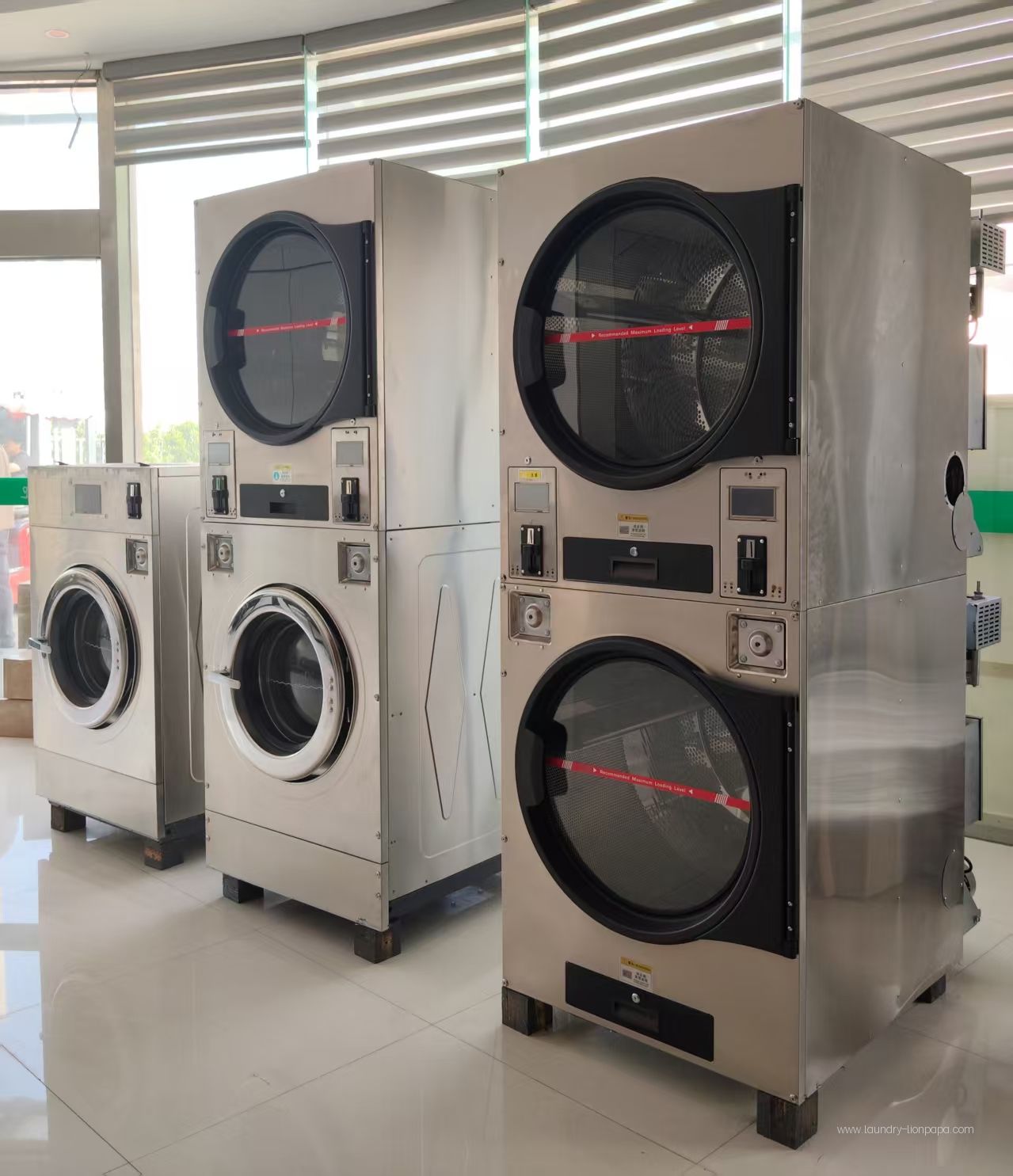 Stacked Washer Dryer & Coin Operated Self-service Laundry Equipment Popular in Global Laundromat Market